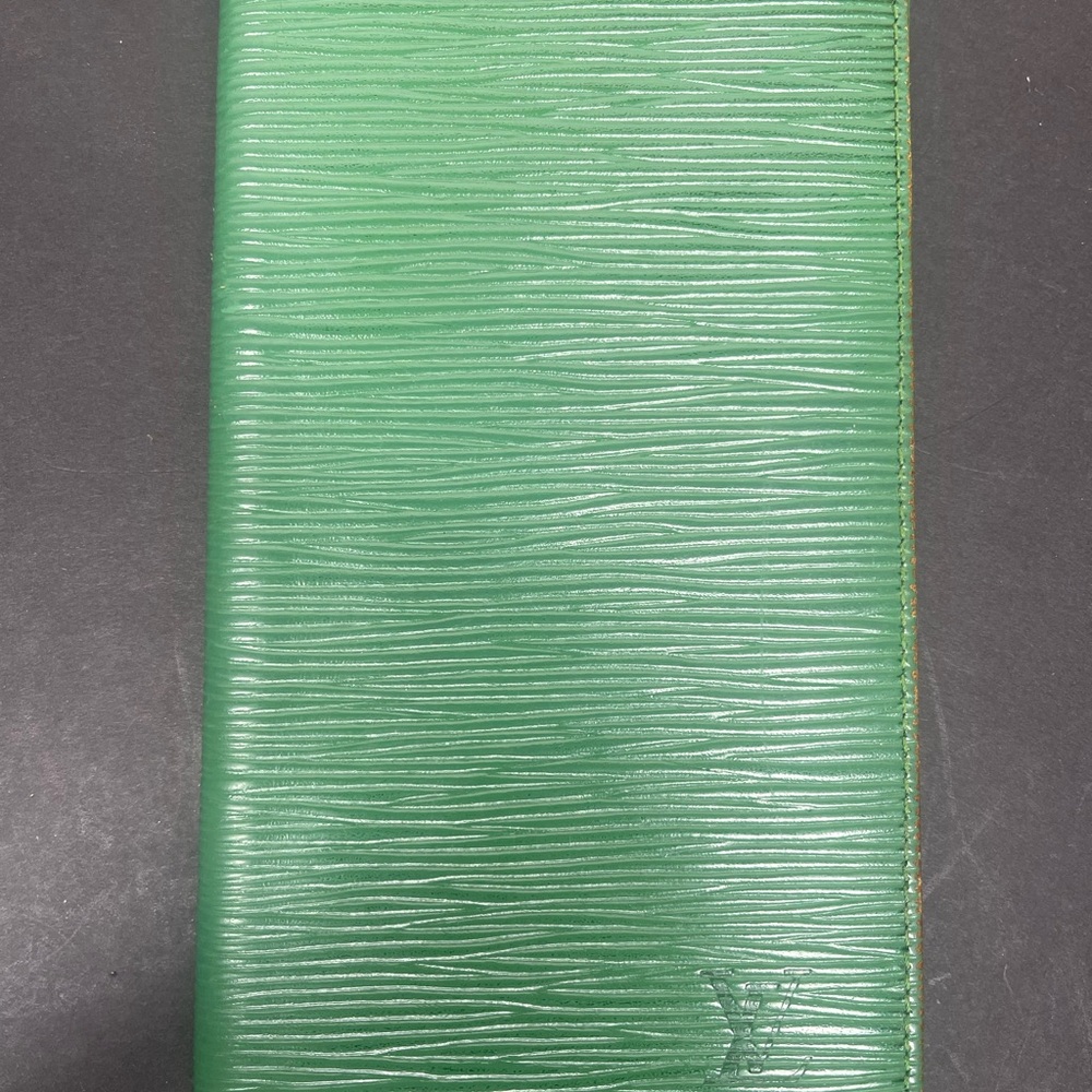 Louis Vuitton Green Epi Leather Wallet